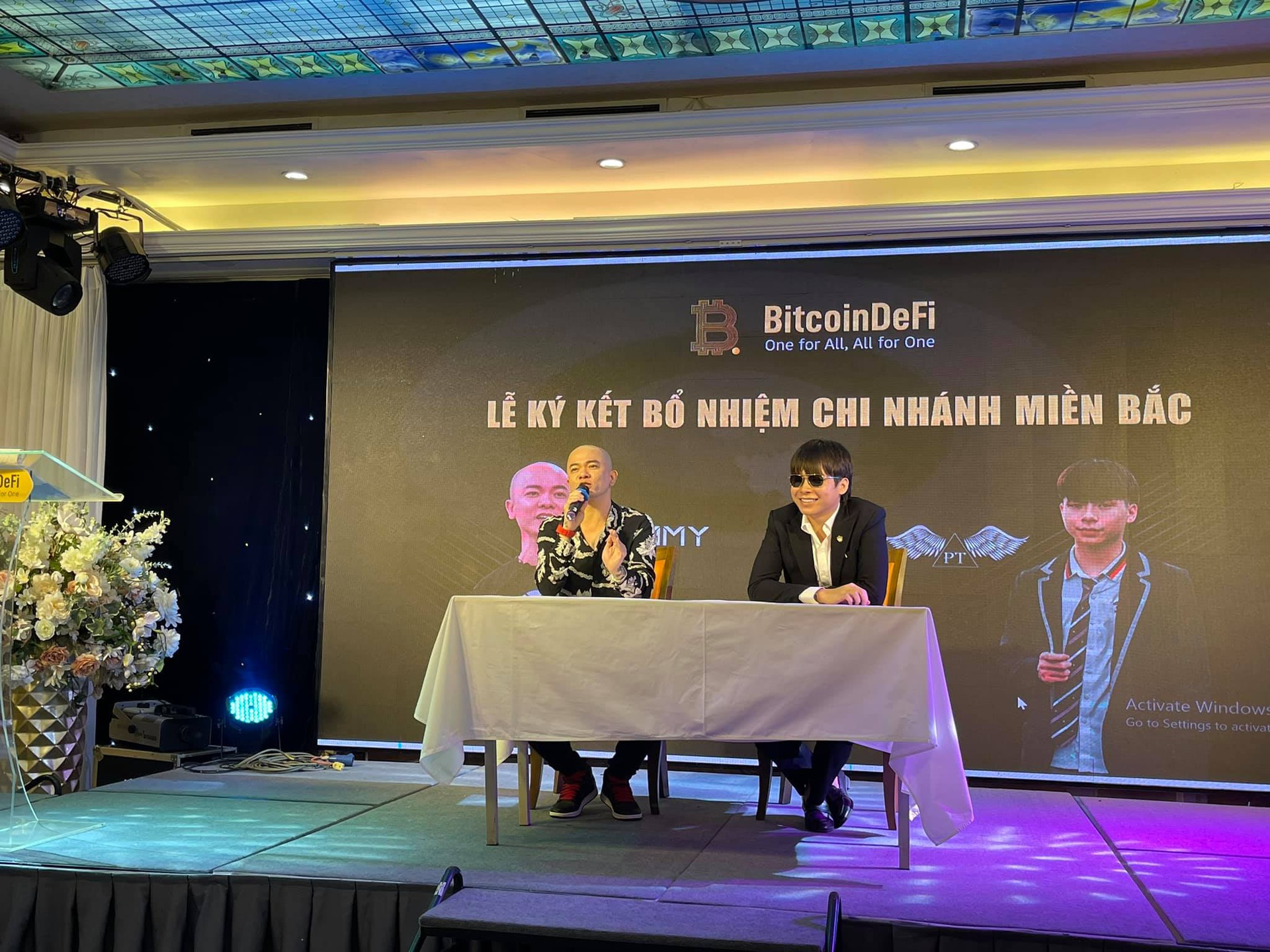 Khá bảnh BitcoinDefi