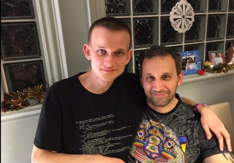 Vitalik Buterin và cha chia sẻ suy nghĩ về sự sụp đổ của Terra và tình trạng chung của thị trường tiền điện tử